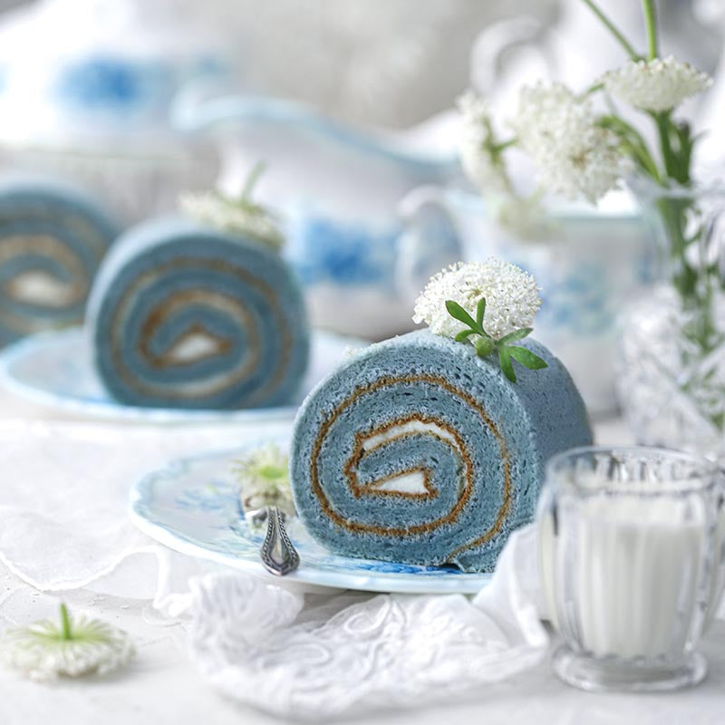 Suncore Foods Aqua Blue Spirulina Sponge Cake Roll