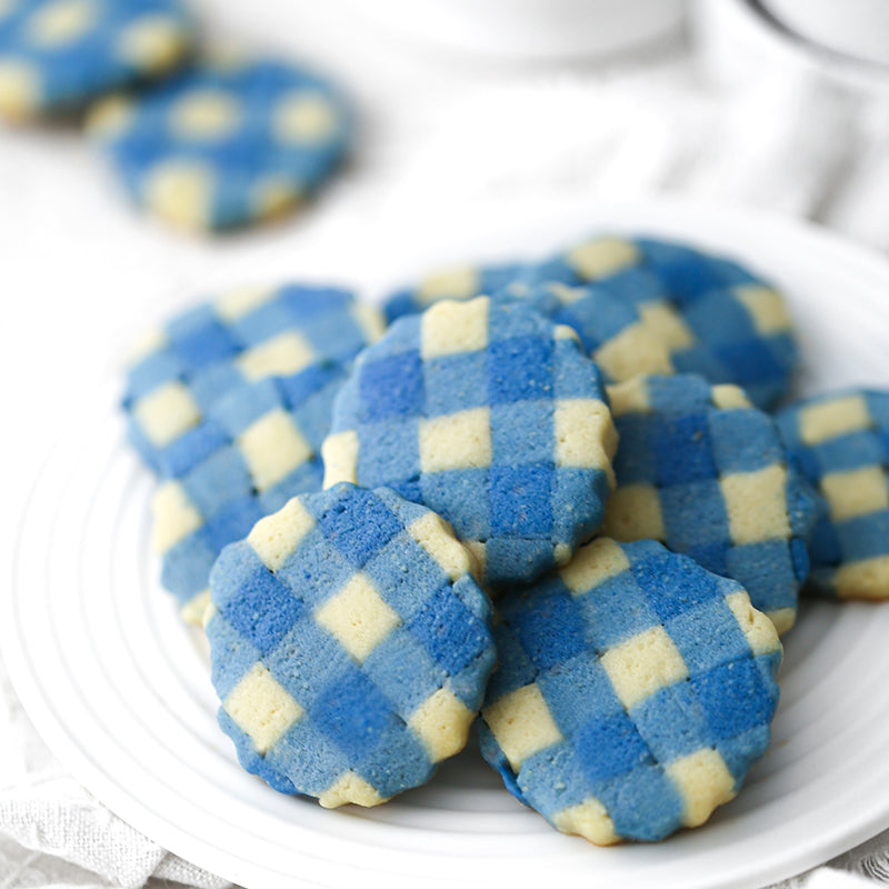 Suncore Foods Aqua Blue Spirulina & Blue Butterfly Pea Checker Almond Cookies
