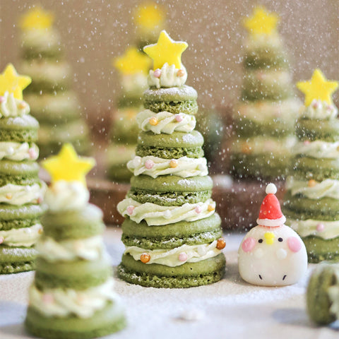 Christmas Tree Macarons with Pandan Buttercream Filling