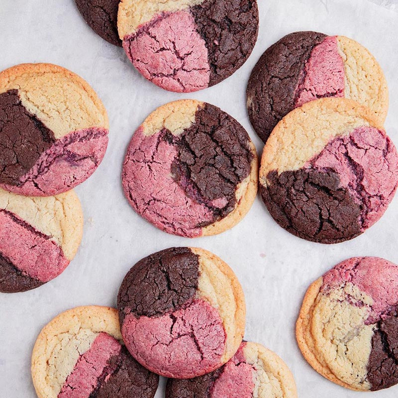 Suncore Foods Pink Pitaya Ebony Carrot Chocolate Neapolitan Cookies
